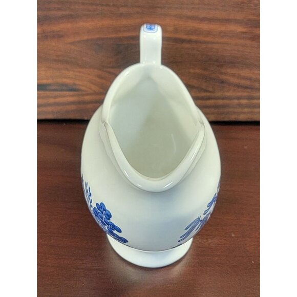 Vintage Churchill Blue Willow Gravy Boat - Picture 4 of 10